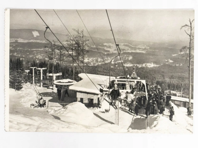 KARKONOSZE - STACJA PRZESIADKOWA WYCIĄGU NA SZRENICĘ LATA 60. PRL