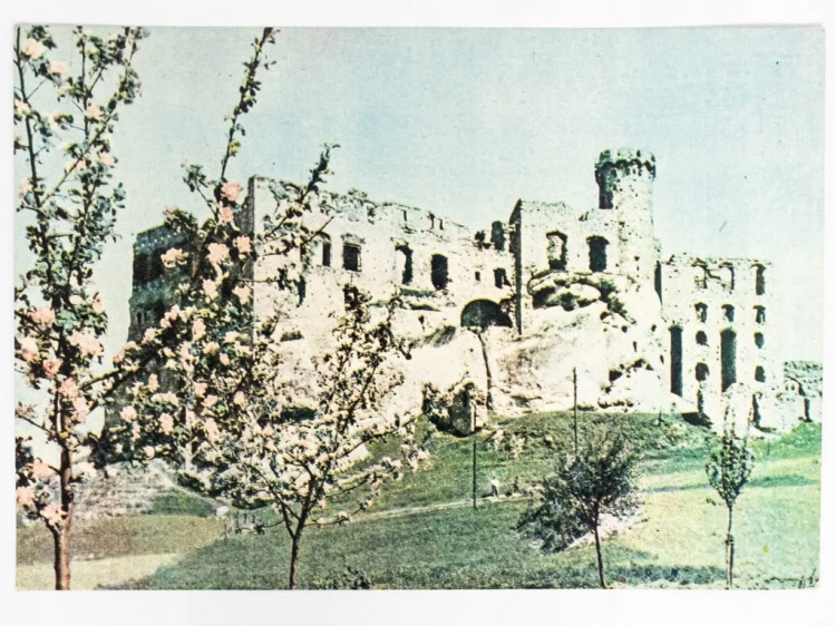 OGRODZIENIEC - RUINY ŚREDNIOWIECZNEGO ZAMKU 1964 PRL