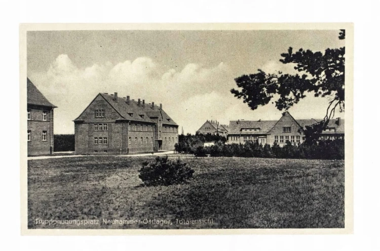 ŚWIĘTOSZÓW - POLIGON, KOSZARY l. 30