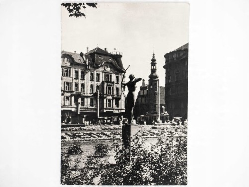 BYDGOSZCZ - PLAC ZJEDNOCZENIA I POMNIK ŁUCZNICZKI OBECNIE PL. TEATRALNY PRL