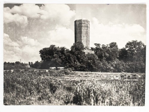 KRUSZWICA - MYSIA WIEŻA WIDOK OD STRONY JEZIORA 1965 PRL