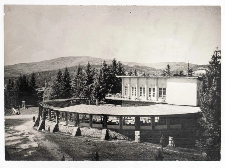 KRYNICA-ZDRÓJ - KAWIARNIA I STACJA KOLEJKI NA GÓRZE PARKOWEJ 1963 PRL
