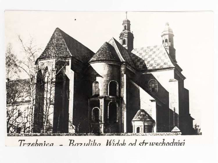 TRZEBNICA - SANKTUARIUM I BAZYLIKA ŚW. JADWIGI ŚLĄSKIEJ LATA 50. / 60. PRL