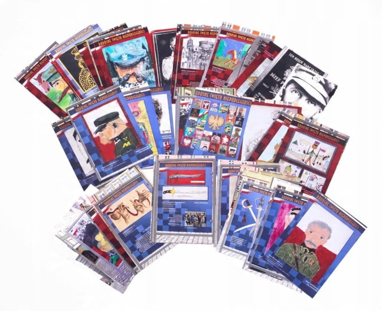 ZESTAW ZDJĘĆ - WYSTAWA, PIŁSUDSKI, 90 R. ODZYSKANIA NIEPODLEGŁOSCI, WROCŁAW