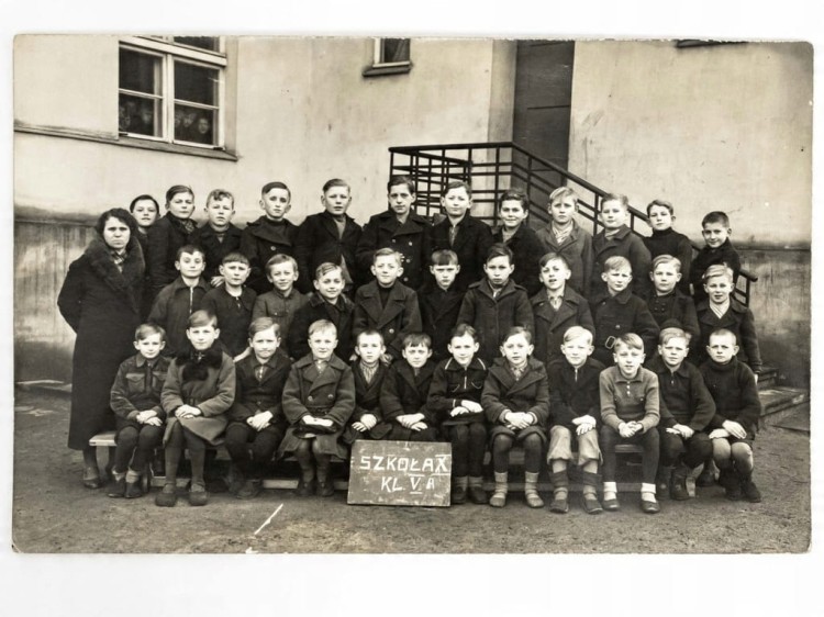 FOTOGRAFIA - ZDJĘCIE SZKOLNE KLASY CHŁOPIĘCEJ FOTO-TADROWSKI POZNAŃ II RP