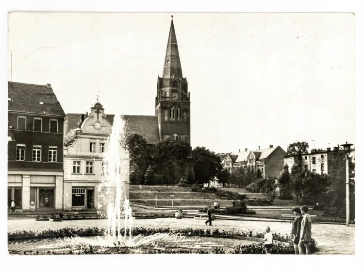EBERSWALDE-FINOW - PLAC PRZYJAŹNI NIEMCY NRD LATA 60. / 70.
