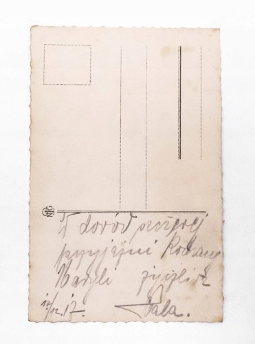 STARA FOTOGRAFIA - KOBIETA W SUKNI 1917