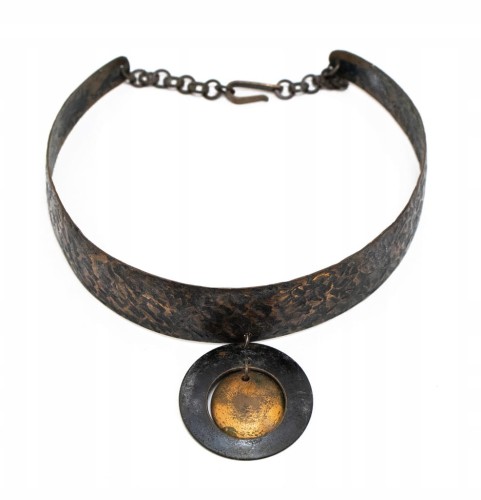 STARY METALOWY NASZYJNIK