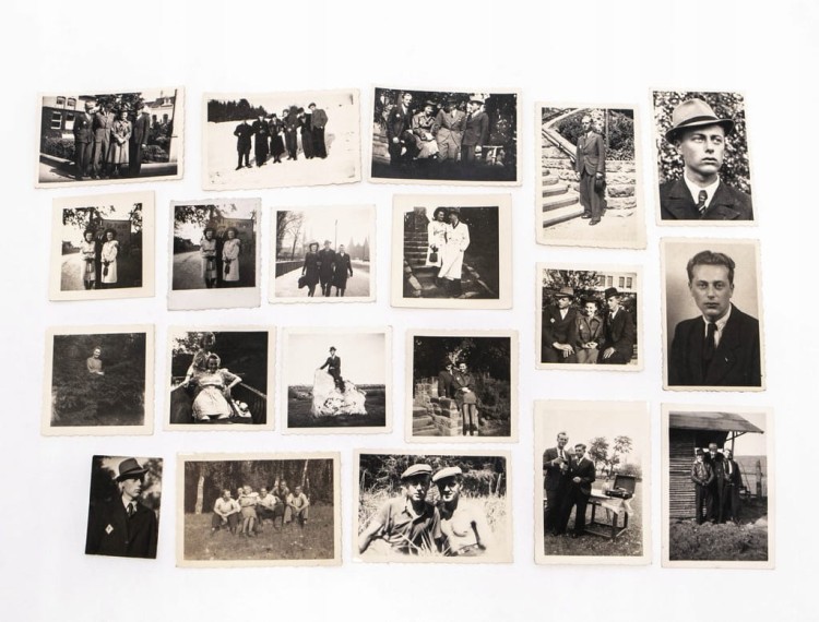 ZESTAW STARYCH FOTOGRAFII RODZINNYCH - POLACY NA WYGNANIU W NIEMCZECH II WŚ