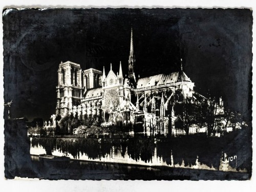 PARYŻ - KATEDRA NOTRE-DAME NOCĄ FRANCJA 1963
