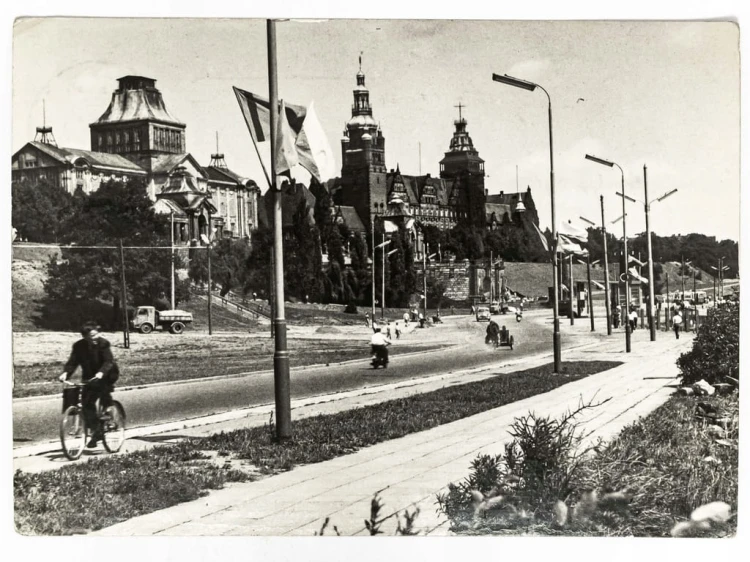 SZCZECIN - WAŁY CHROBREGO I BULWAR NAD ODRĄ LATA 60. PRL