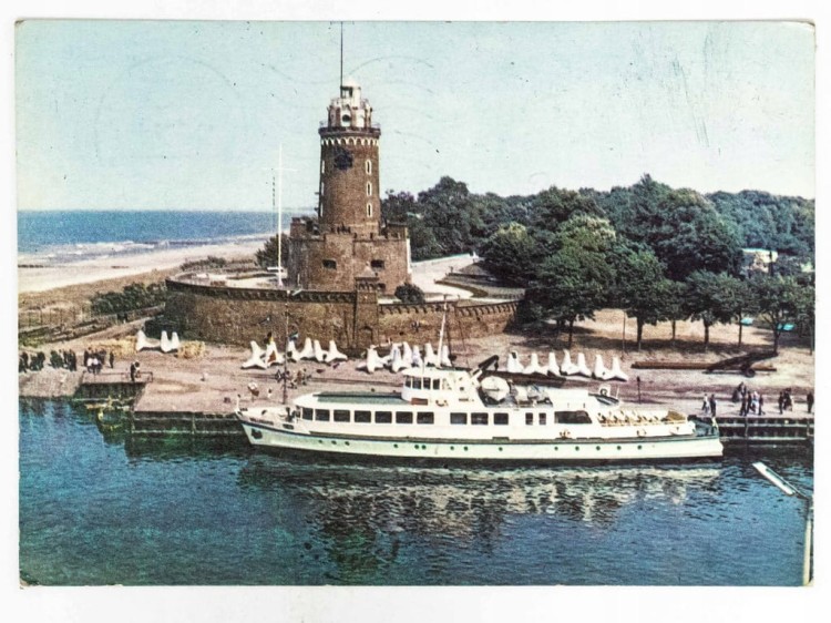 KOŁOBRZEG - WIDOK NA LATARNIĘ MORSKĄ 1966 PRL
