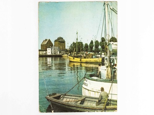 KOŁOBRZEG - PORT Z KUTRAMI RYBACKIMI 1970 PRL