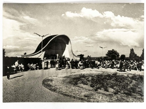 ŚWINOUJŚCIE - KONCERT NA PROMENADZIE LATA 60. PRL