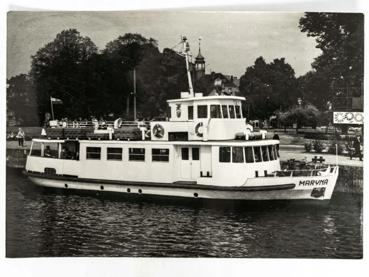 ŚWINOUJŚCIE - TRAMWAJ WODNY "MARYNA" LATA 60. PRL