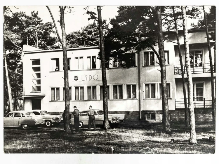 JURATA - DOM WYPOCZYNKOWY WCZASÓW PRACOWNICZYCH FWP "LIDO 2" 1971 PRL