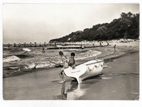 REWAL - PLAŻA Z WCZASOWICZAMI LATA 60. / 70. PRL