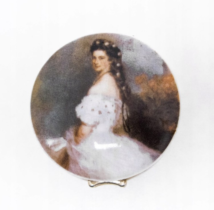 STARA PORCELANOWA SZKATUŁKA