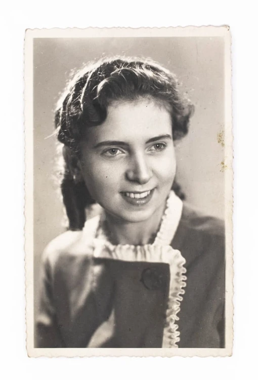 STARA FOTOGRAFIA - MŁODA KOBIETA, FOT. DEUTSCHLANDER, GRUDZIĄDZ 1941