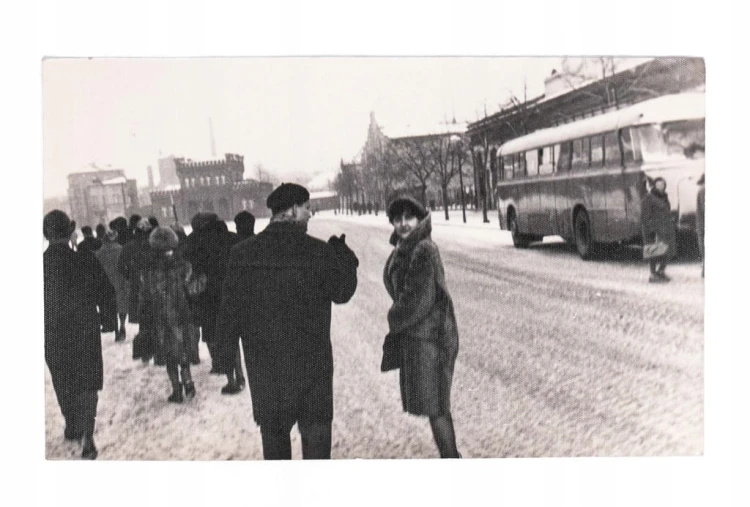STARA FOTOGRAFIA - ARESZT KOZA, TARG, AUTOBUS OGÓREK, KALISZ PRL