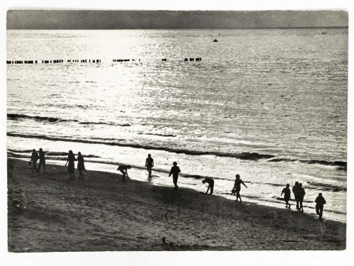 DZIWNÓW - PLAŻA Z WCZASOWICZAMI 1964 PRL