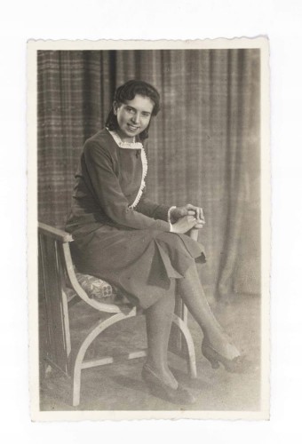 STARA FOTOGRAFIA - MŁODA KOBIETA, FOT. DEUTSCHLANDER, GRUDZIĄDZ 1941