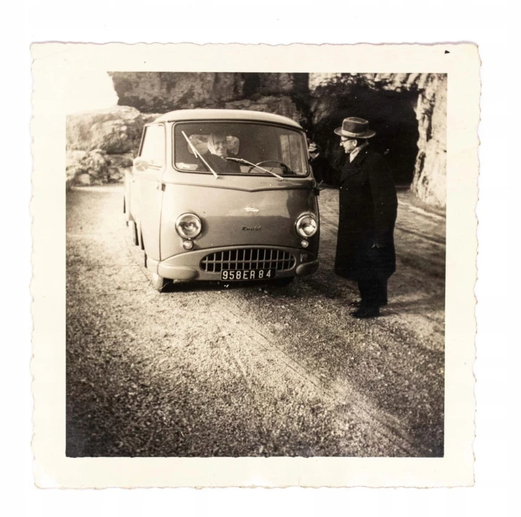 STARA FOTOGRAFIA - STARSZE MAŁŻEŃSTWO, AUTO TEMPO RAPID l. 50/60