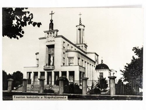 NIEPOKALANÓW - KOŚCIÓŁ KLASZTORU FRANCISZKANÓW LATA 60. PRL