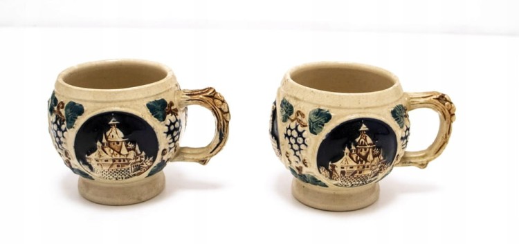 ZESTAW STARYCH KUBKÓW CERAMICZNYCH ZAMKI NIEMIECKIE