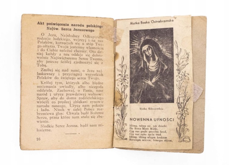 STARA KSIĄŻKA CZTERY EWANGELIE, PIEŚNI NA BOŻE CIAŁO, POZNAŃ 1947