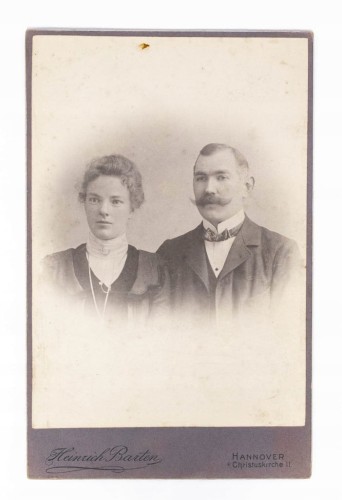 STARA FOTOGRAFIA - KOBIETA Z MĘŻCZYZNĄ, ATELIER HANOWER NIEMCY 1890