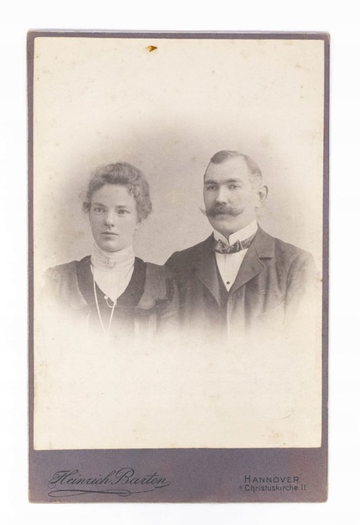 STARA FOTOGRAFIA - KOBIETA Z MĘŻCZYZNĄ, ATELIER HANOWER NIEMCY 1890