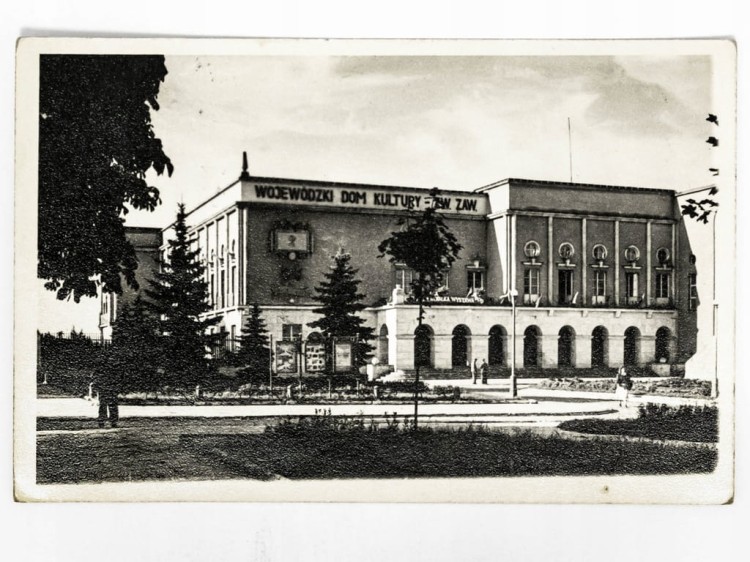 KIELCE - WOJEWÓDZKI DOM KULTURY ZWIĄZKÓW ZAWODOWYCH 1961 PRL