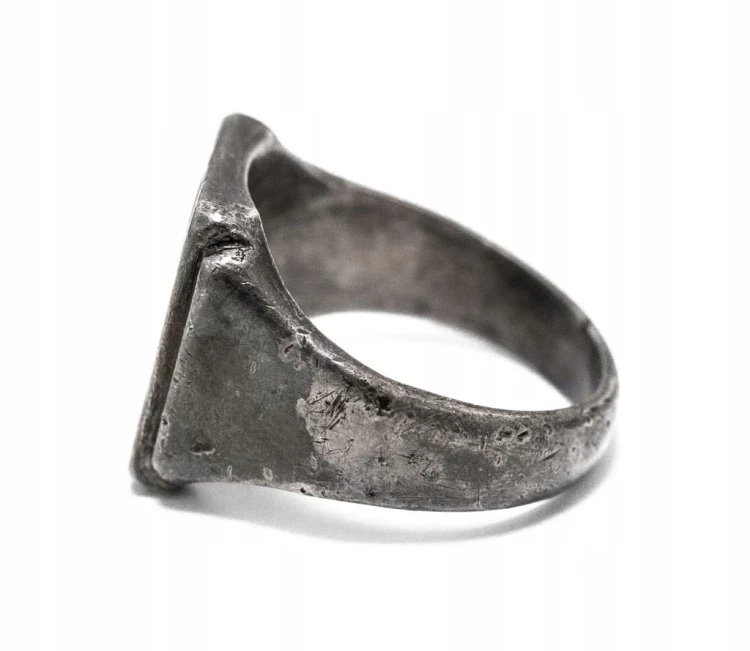 STARY SREBRNY PIERŚCIONEK, SYGNET HARCERSKI R. 21