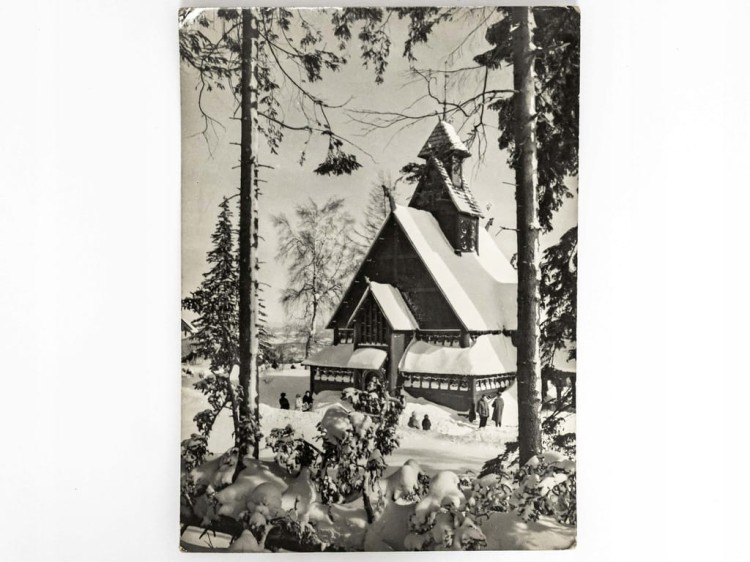 KARPACZ GÓRNY, DAWNIEJ BIERUTOWICE - ŚWIĄTYNIA WANG ZIMĄ 1971 PRL