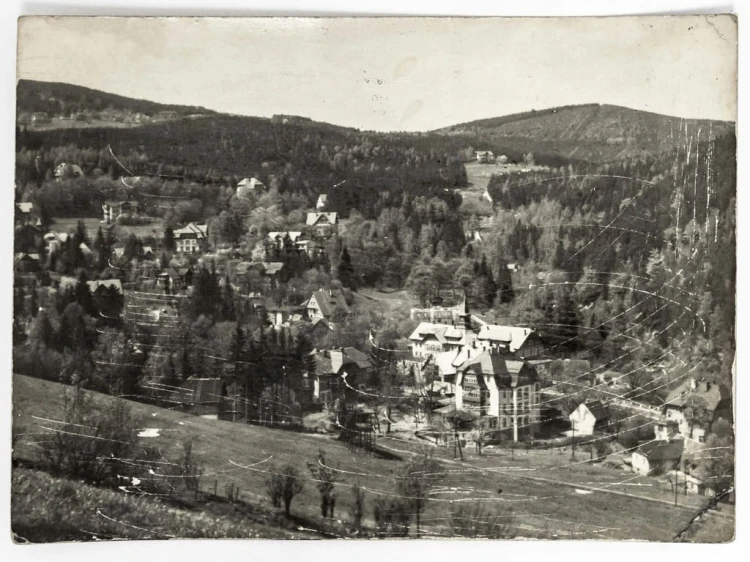 KARPACZ GÓRNY, DAWNIEJ BIERUTOWICE - PANORAMA GÓRSKA LATA 60. PRL
