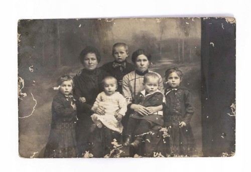 STARA FOTOGRAFIA - ZDJĘCIE RODZINNE POCZ. XX W.