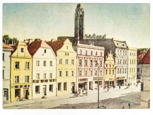 PACZKÓW - KAMIENICZKI PRZY RYNKU Z WIEŻĄ KOŚCIOŁA ŚW. JANA LATA 60. PRL