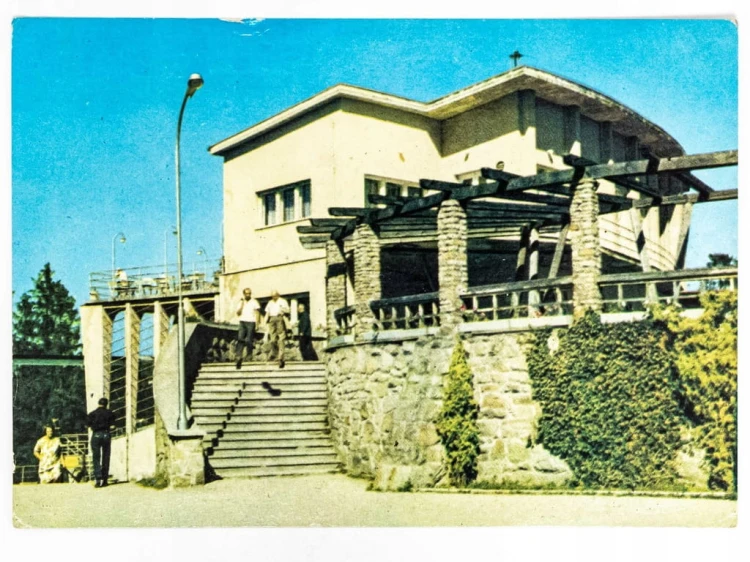 KRYNICA-ZDRÓJ - KAWIARNIA I STACJA KOLEJKI NA GÓRZE PARKOWEJ LATA 70. PRL