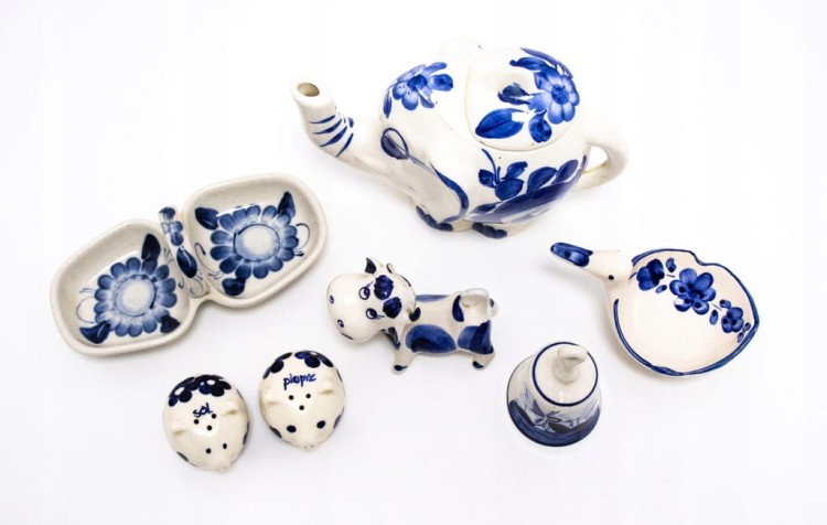 ZESTAW STARYCH CERAMICZNYCH PRZEDMIOTÓW KUCHENNYCH