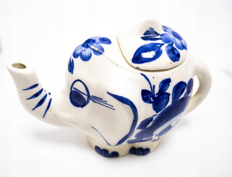 ZESTAW STARYCH CERAMICZNYCH PRZEDMIOTÓW KUCHENNYCH