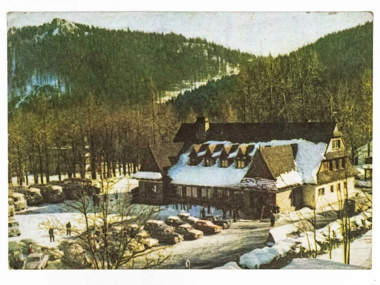 ZAKOPANE - RESTAURACJA ZAJAZD GÓRSKI KUŹNICE STARE SAMOCHODY LATA 60. PRL
