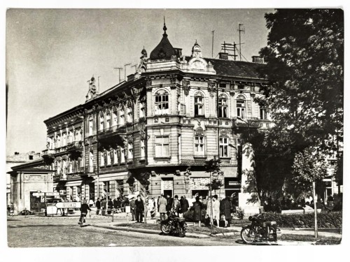 JAROSŁAW - NAROŻNIK ULIC JULIUSZA SŁOWACKIEGO I GRUNWALDZKIEJ LATA 60. PRL