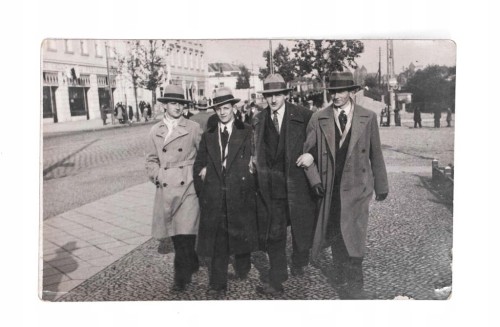 STARA FOTOGRAFIA - MĘŻCZYŹNI, UL. GŁOGOWSKA, FOT. RAFIŃSKI, POZNAŃ 1932
