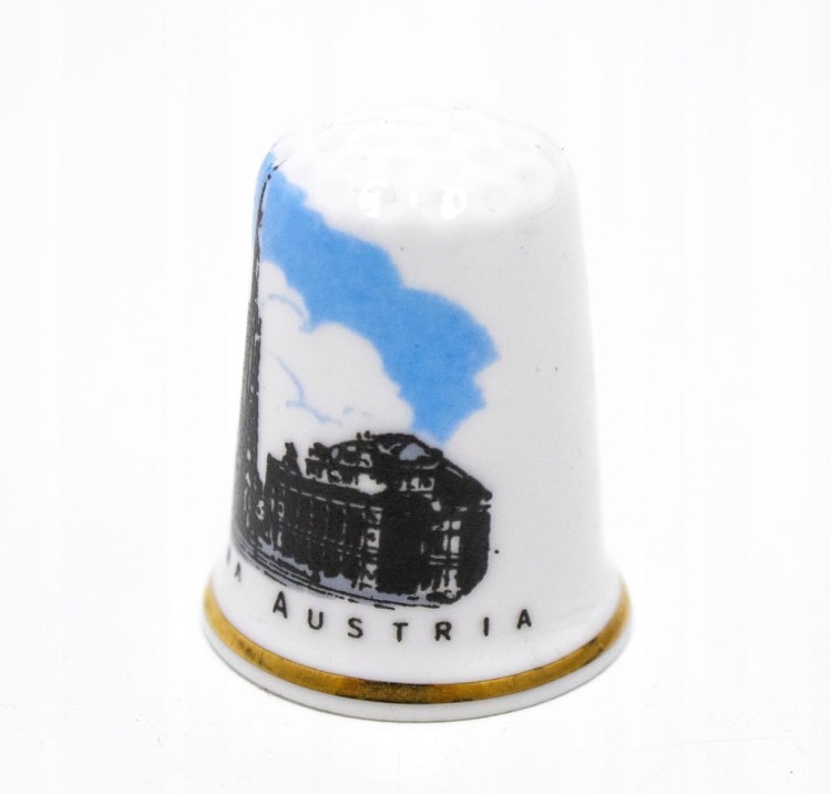 STARY PORCELANOWY NAPARSTEK - WIEDEŃ
