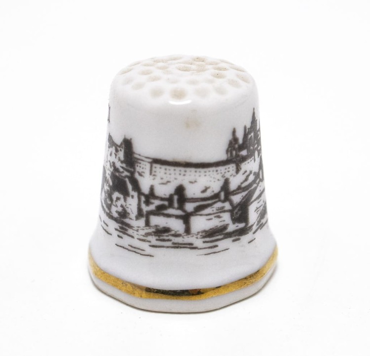 STARY PORCELANOWY NAPARSTEK - PRAGA