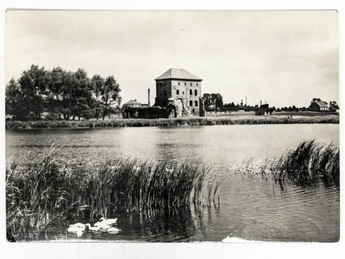 GOŁAŃCZ - RUINY XV-WIECZNEGO ZAMKU LATA 60. PRL