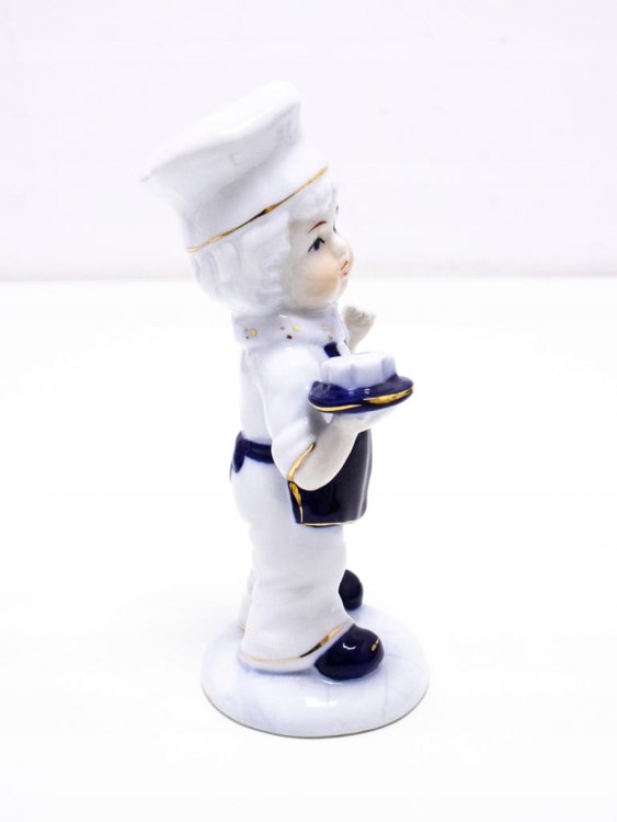 STARA PORCELANOWA FIGURKA KOBIETA Z TORTEM, EM EXCLUSIVE COLLECTION