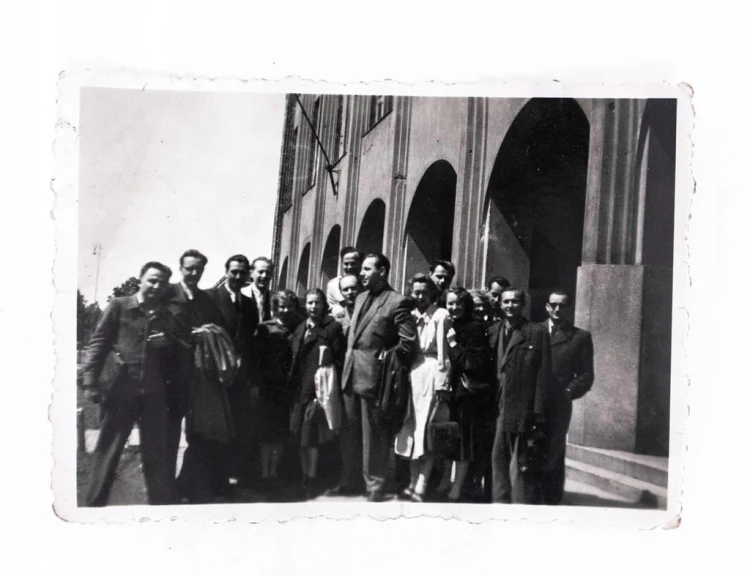 STARA FOTOGRAFIA - SZKOŁA GŁÓWNA PLANOWANIA I STATYSTYKI, WARSZAWA 1952