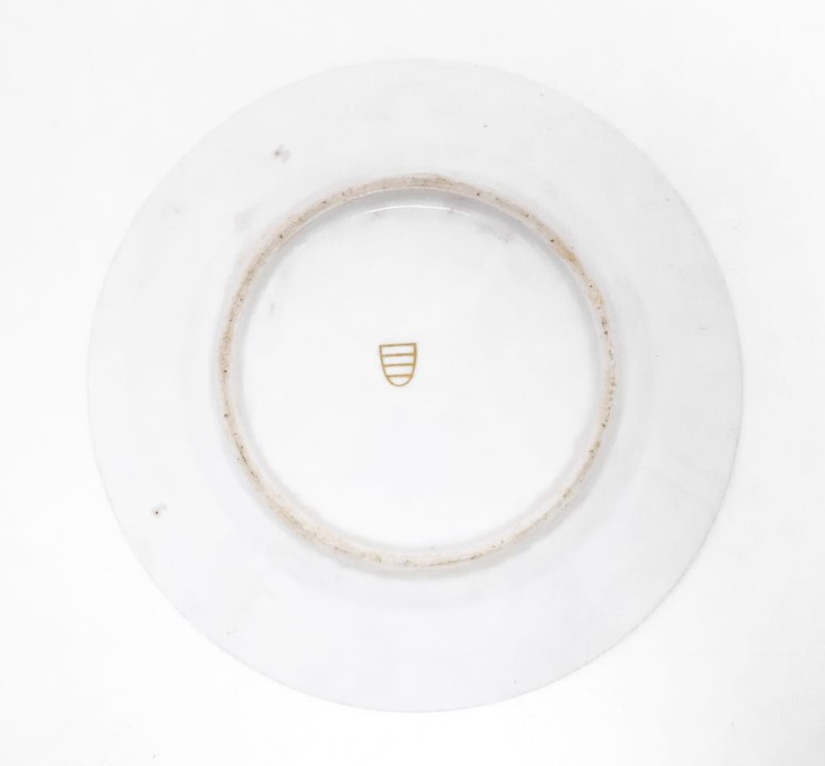 STARY PORCELANOWY TALERZYK, MOTYW FIGURALNY
